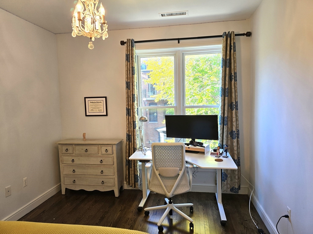 76 West Rutland Square, Unit 304 Boston, MA 02118 - Photo 10 of 19