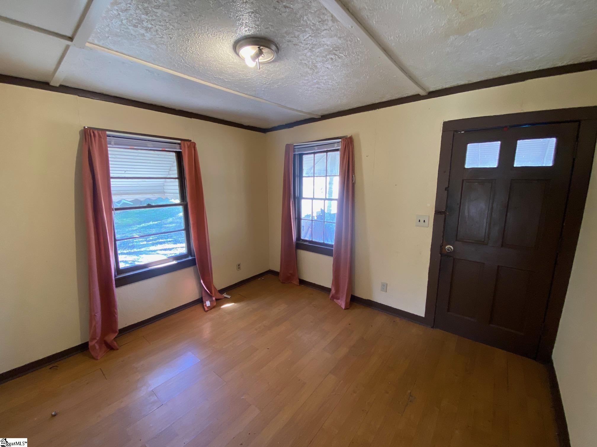 330 Blakelyville Road Clinton, SC 29325 - Photo 2 of 13 Gallery Image 2