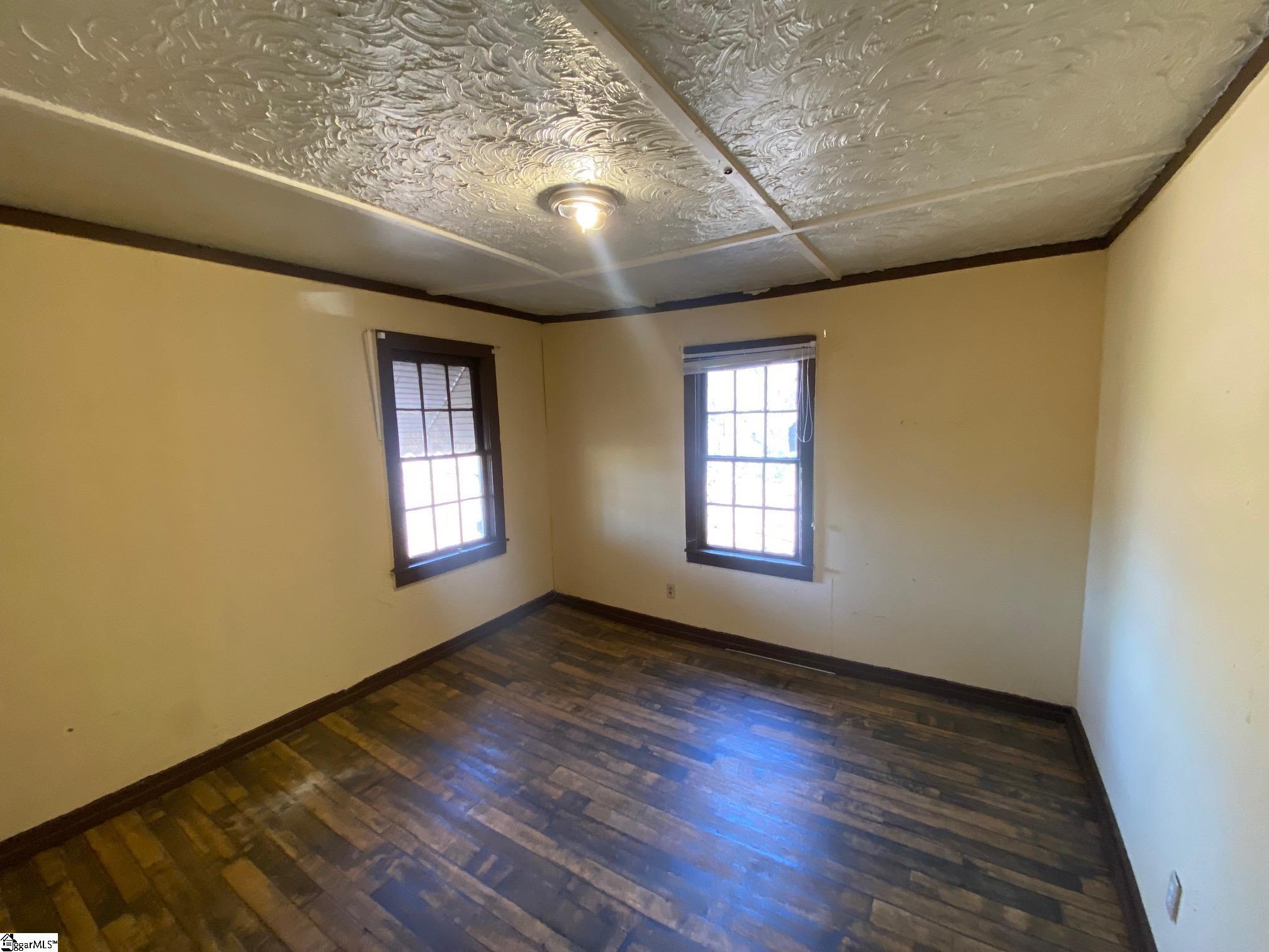 330 Blakelyville Road Clinton, SC 29325 - Photo 3 of 13 Gallery Image 3