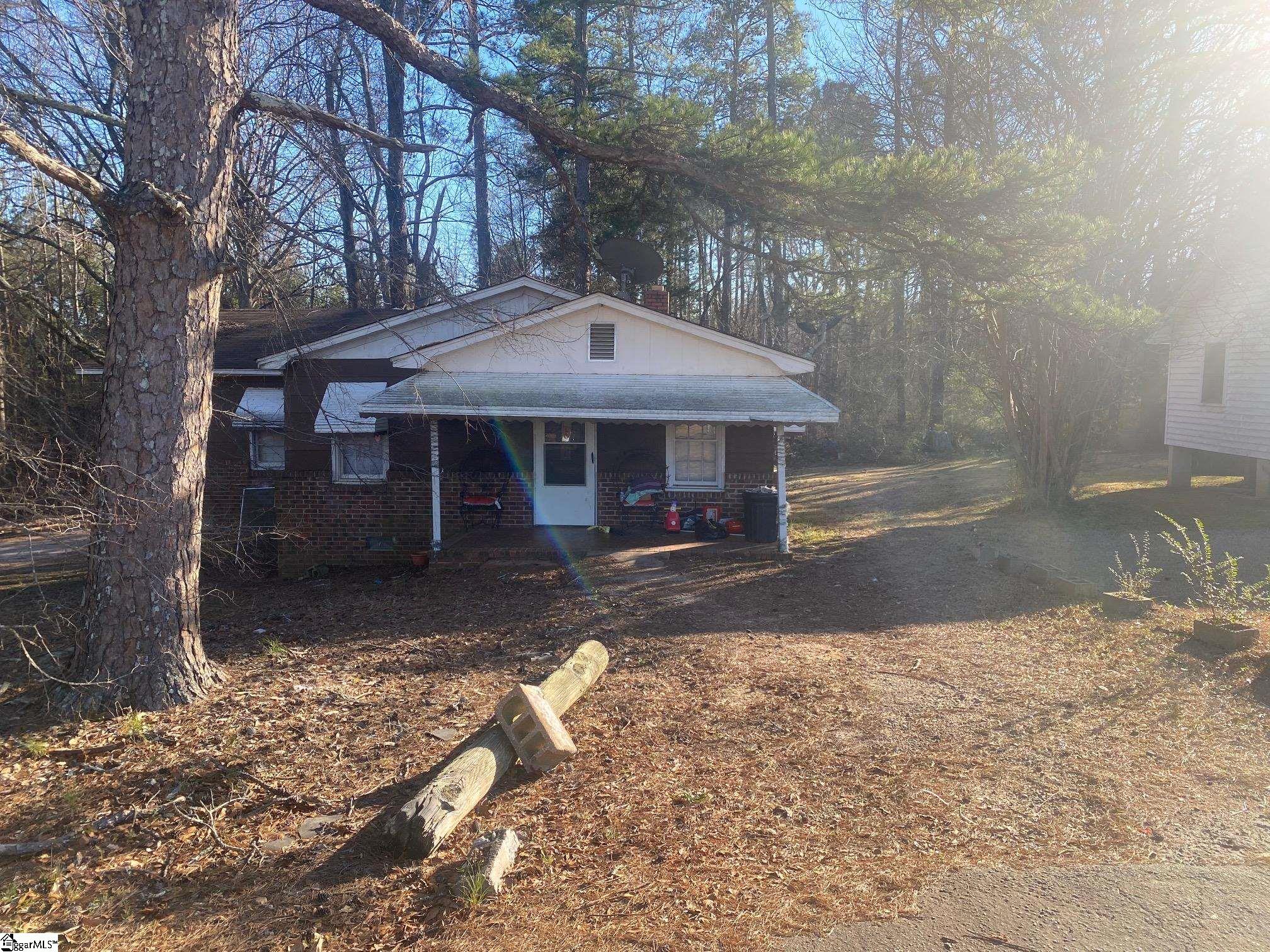 330 Blakelyville Road Clinton, SC 29325 - Photo 9 of 13 Gallery Image 9