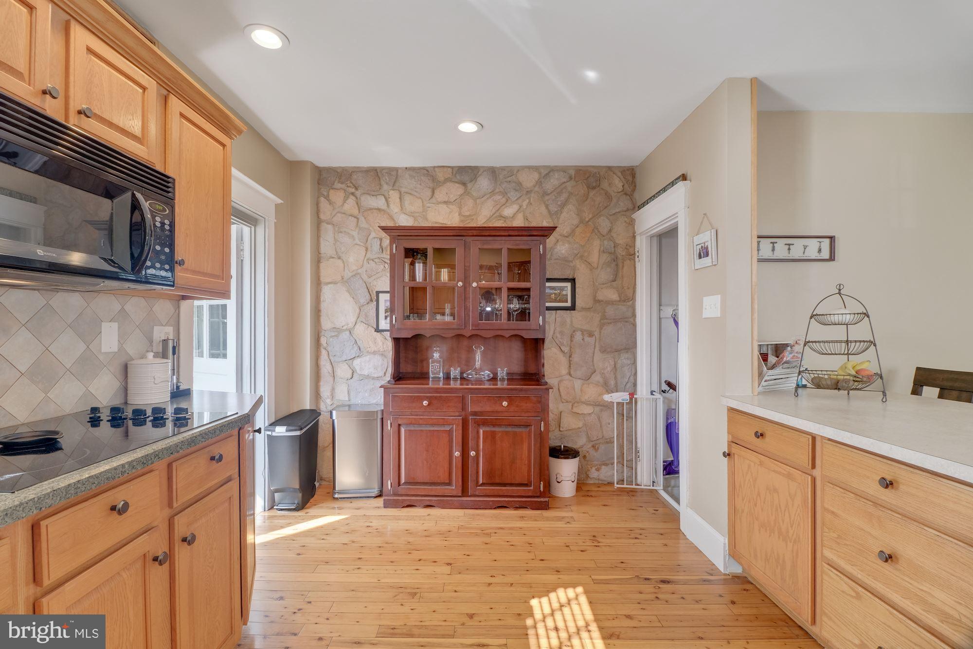 111 Harding Avenue Havertown, PA 19083 - Photo 5 of 27 Exit to rear deck