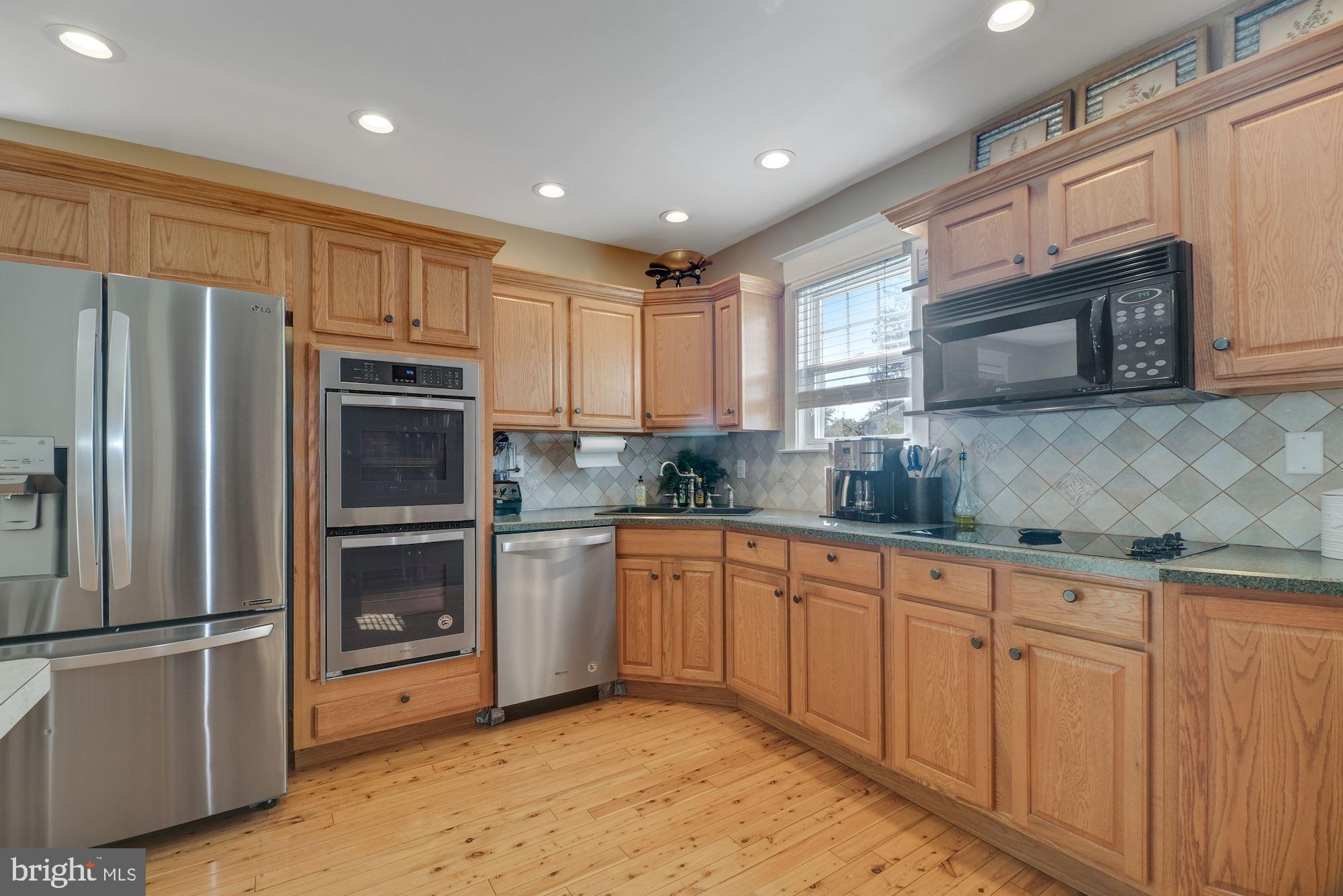 111 Harding Avenue Havertown, PA 19083 - Photo 6 of 27 All new appliances