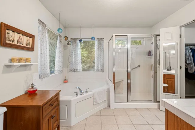 $660,000 | 220 Clydesdale Drive, Dale, TX 78616