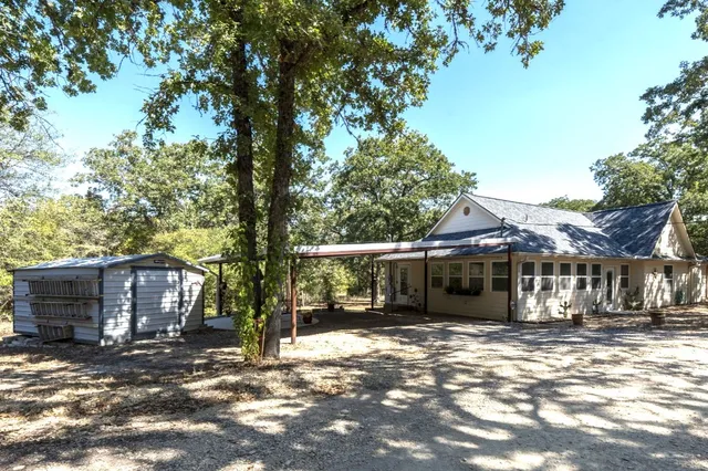 $660,000 | 220 Clydesdale Drive, Dale, TX 78616