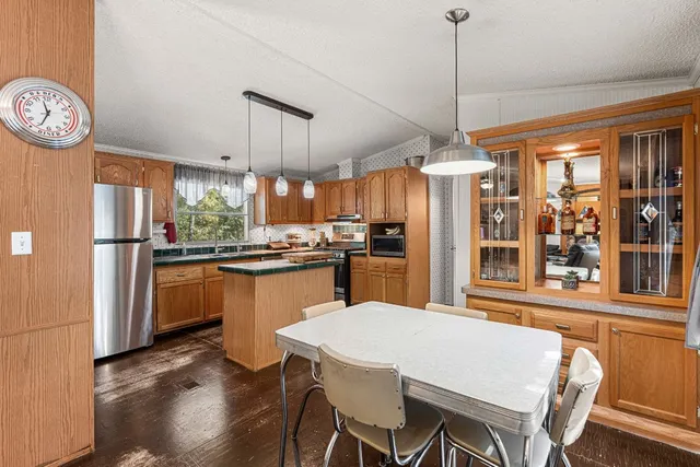 $660,000 | 220 Clydesdale Drive, Dale, TX 78616