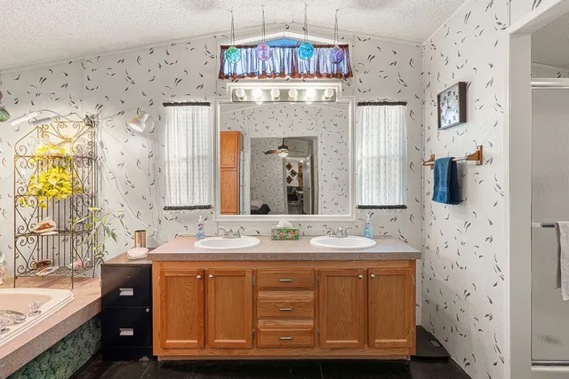 $660,000 | 220 Clydesdale Drive, Dale, TX 78616