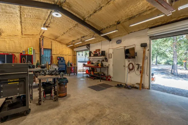 $660,000 | 220 Clydesdale Drive, Dale, TX 78616