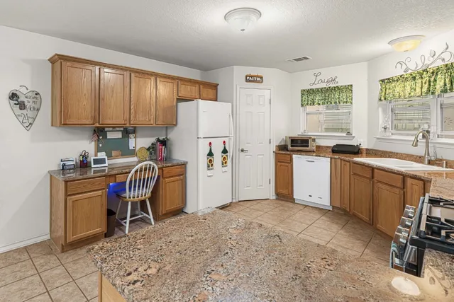 $660,000 | 220 Clydesdale Drive, Dale, TX 78616