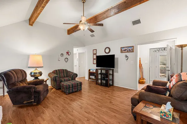 $660,000 | 220 Clydesdale Drive, Dale, TX 78616