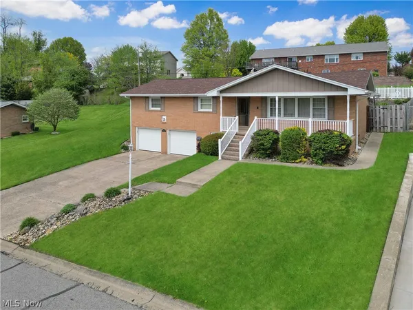 $334,900 | 400 Terri Avenue, Steubenville, OH 43952