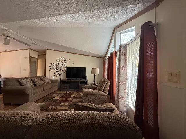 $134,900 | 185 Timber Ridge, Wisconsin Dells, WI 53965