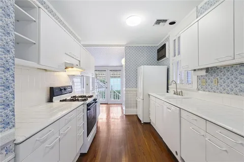 $920,000 | 5528 Pitt Street, New Orleans, LA 70115