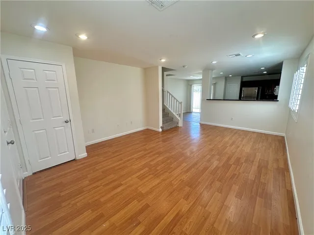 $1,900 | 9983 Alder Springs Court, Las Vegas, NV 89148