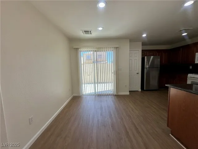 $1,900 | 9983 Alder Springs Court, Las Vegas, NV 89148