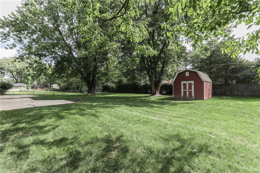 743 Coach Road Indianapolis, IN 46227 - Photo 32 of 33 Gallery Image 32