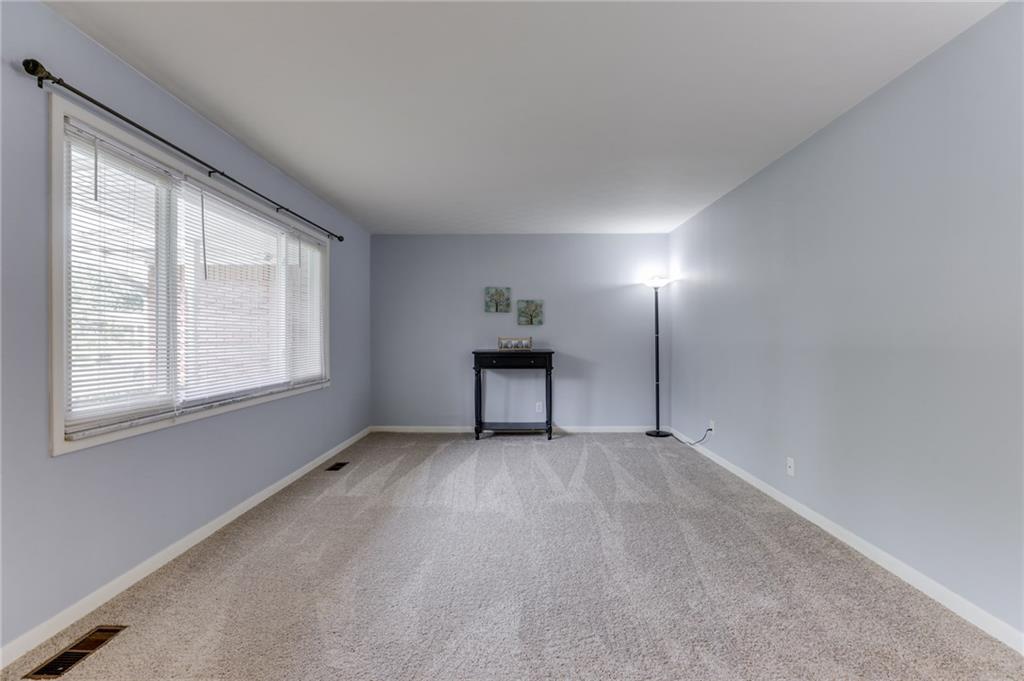 743 Coach Road Indianapolis, IN 46227 - Photo 7 of 33 Gallery Image 7