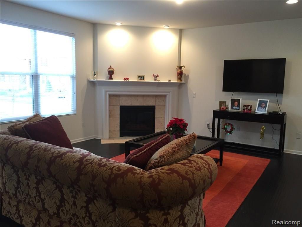 1640 Tanny Town Road Canton, MI 48188 - Photo 4 of 23
