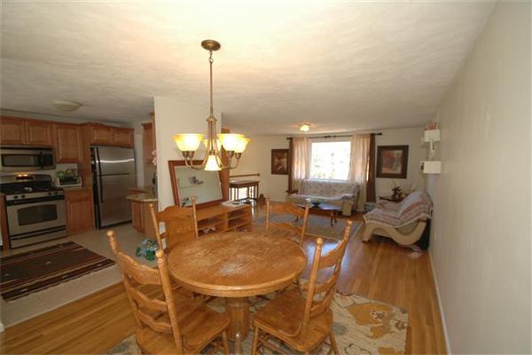 52 Dufton Road Andover, MA 01810 - Photo 13 of 25 Gallery Image 13