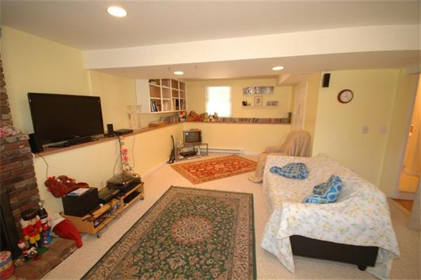 52 Dufton Road Andover, MA 01810 - Photo 19 of 25 Gallery Image 19