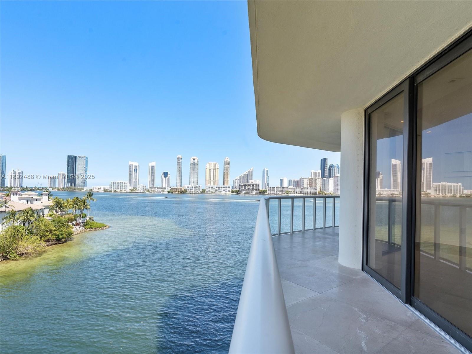 4000 Island Boulevard, Unit 606 Aventura, FL 33160 - Photo 35 of 36 a view of a terrace