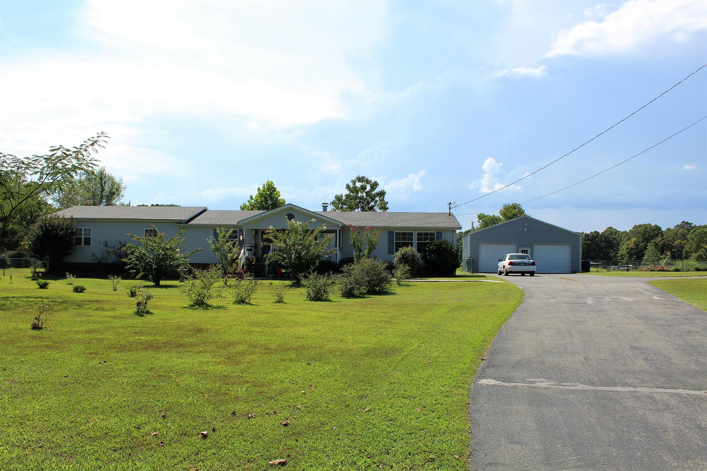146 Dowdy Road Dickson, TN 37055 - Photo 4 of 30 Gallery Image 4