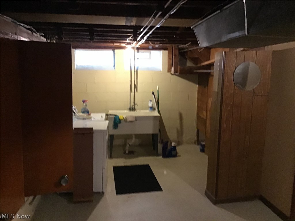 5043 North Barton Road Cleveland, OH 44124 - Photo 13 of 15 Gallery Image 13