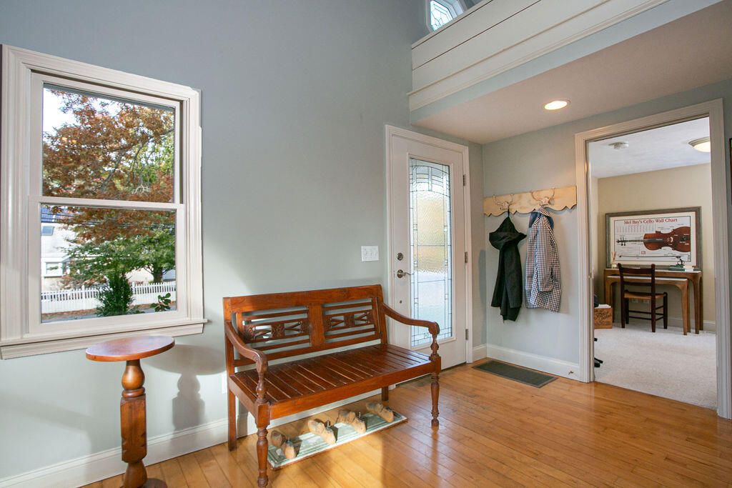 5 Scraggy Neck Rd Extension Bourne, MA 02534 - Photo 3 of 37 a living room with furniture and a flat screen tv