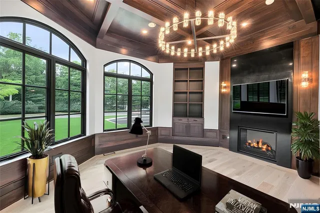 $23,500,000 | 19 Rio Vista Drive, Alpine, NJ 07620