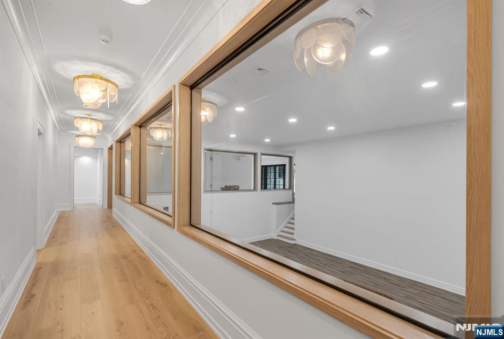 19 Rio Vista Drive Alpine, NJ 07620 - Photo 41 of 49 a view of hotel and hall with wooden floor