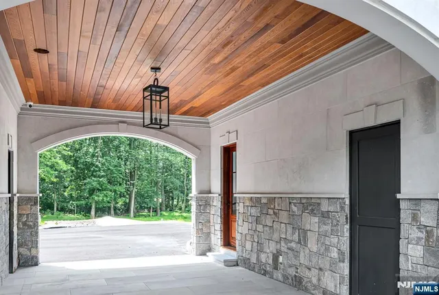 $23,500,000 | 19 Rio Vista Drive, Alpine, NJ 07620