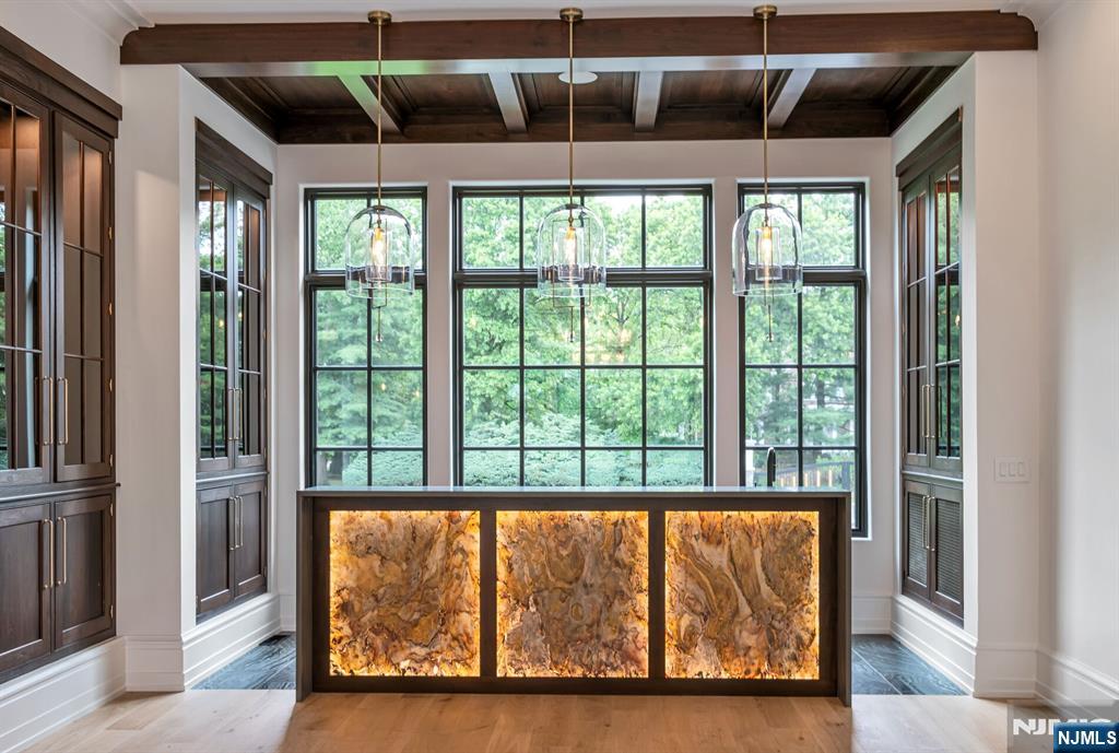 19 Rio Vista Drive Alpine, NJ 07620 - Photo 9 of 49