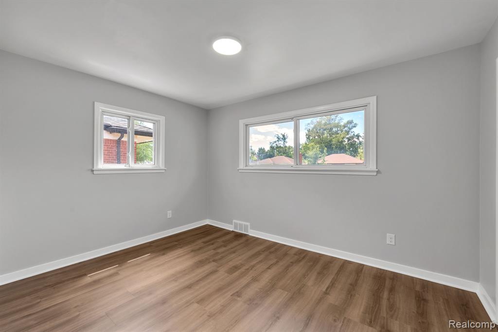 20300 Burt Road Detroit, MI 48219 - Photo 24 of 32