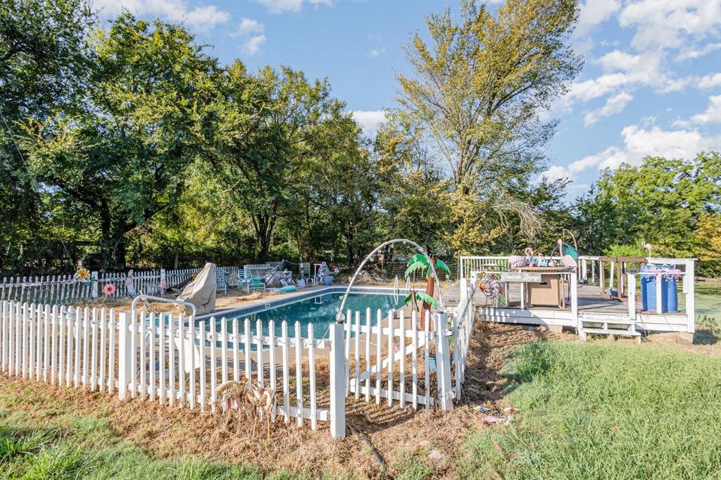 18888 Highway 274 Kemp, TX 75143 - Photo 29 of 30 a view of a park with iron fence