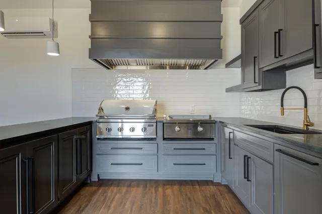 $1,249,500 | 7710 46th Street, Lubbock, TX 79407