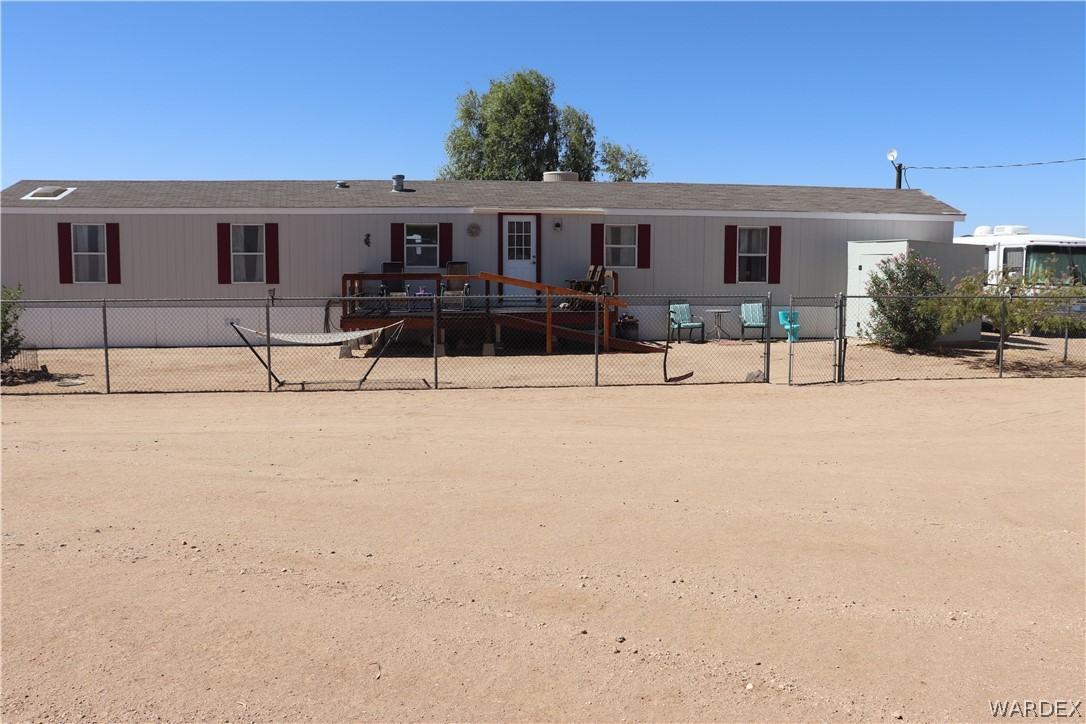 3913 Araby Road Golden Valley, AZ 86413 - Photo 3 of 38