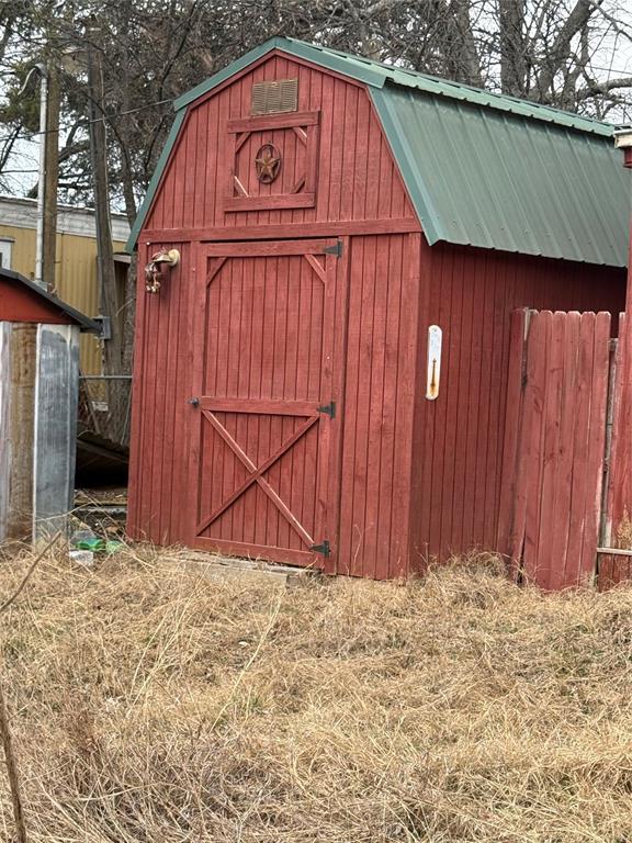 125 1st Street Whitney, TX 76692 - Photo 5 of 29