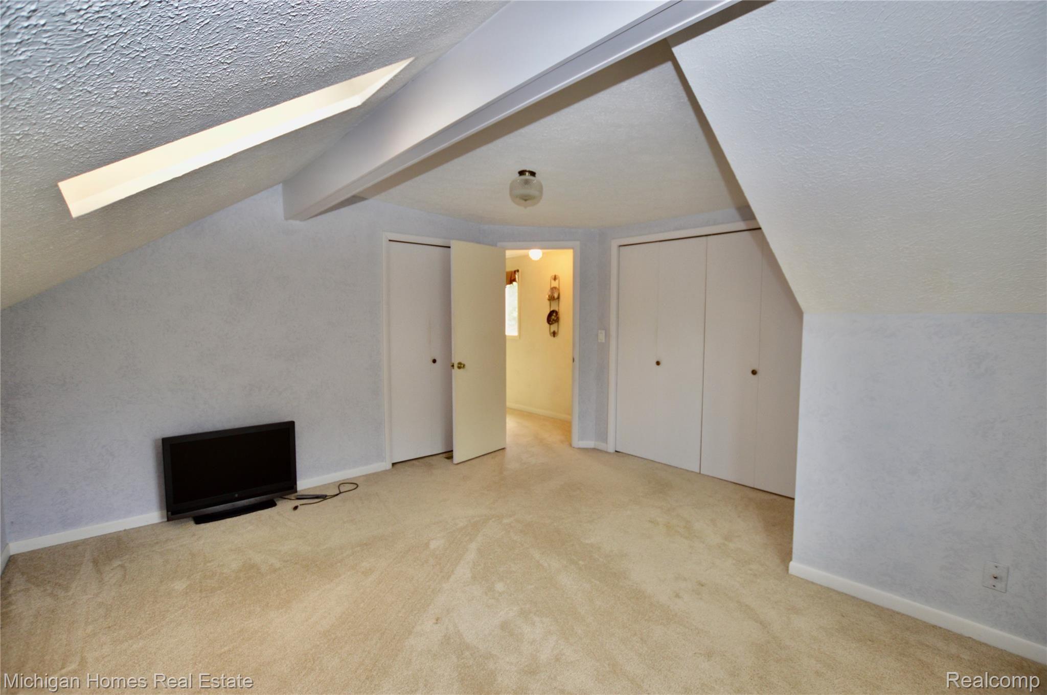 8058 Barden Road Davison, MI 48423 - Photo 34 of 46 Bedroom Number 3. Has large Skylight