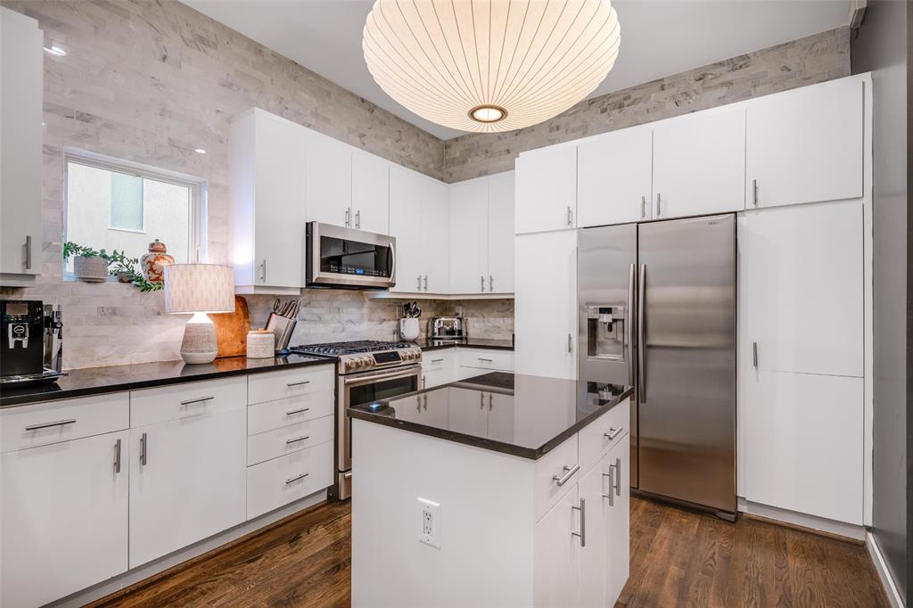 4016 Travis Street, Unit B Dallas, TX 75204 - Photo 8 of 22