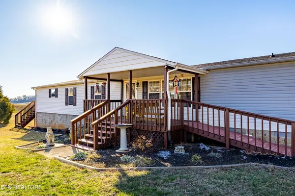$335,000 | 28759 Highway 95, Greenback, TN 37742