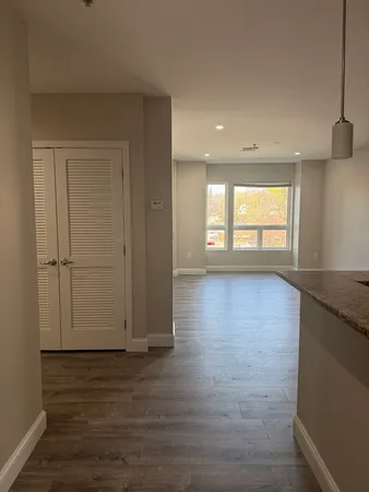 $2,400 | 75 South Main Street, Unit 313, Attleboro, MA 02703