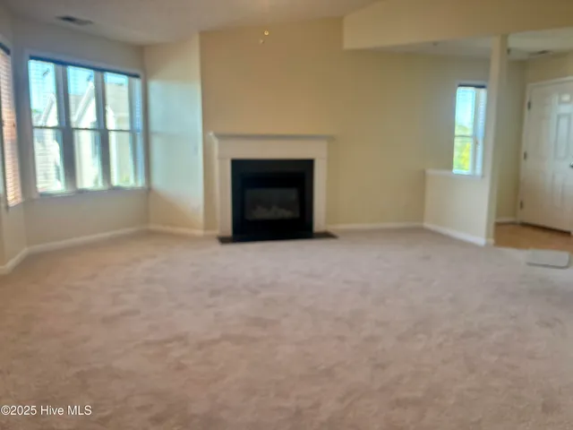 $1,425 | 609 Spencer-Farlow Drive, Unit 33, Carolina Beach, NC 28428