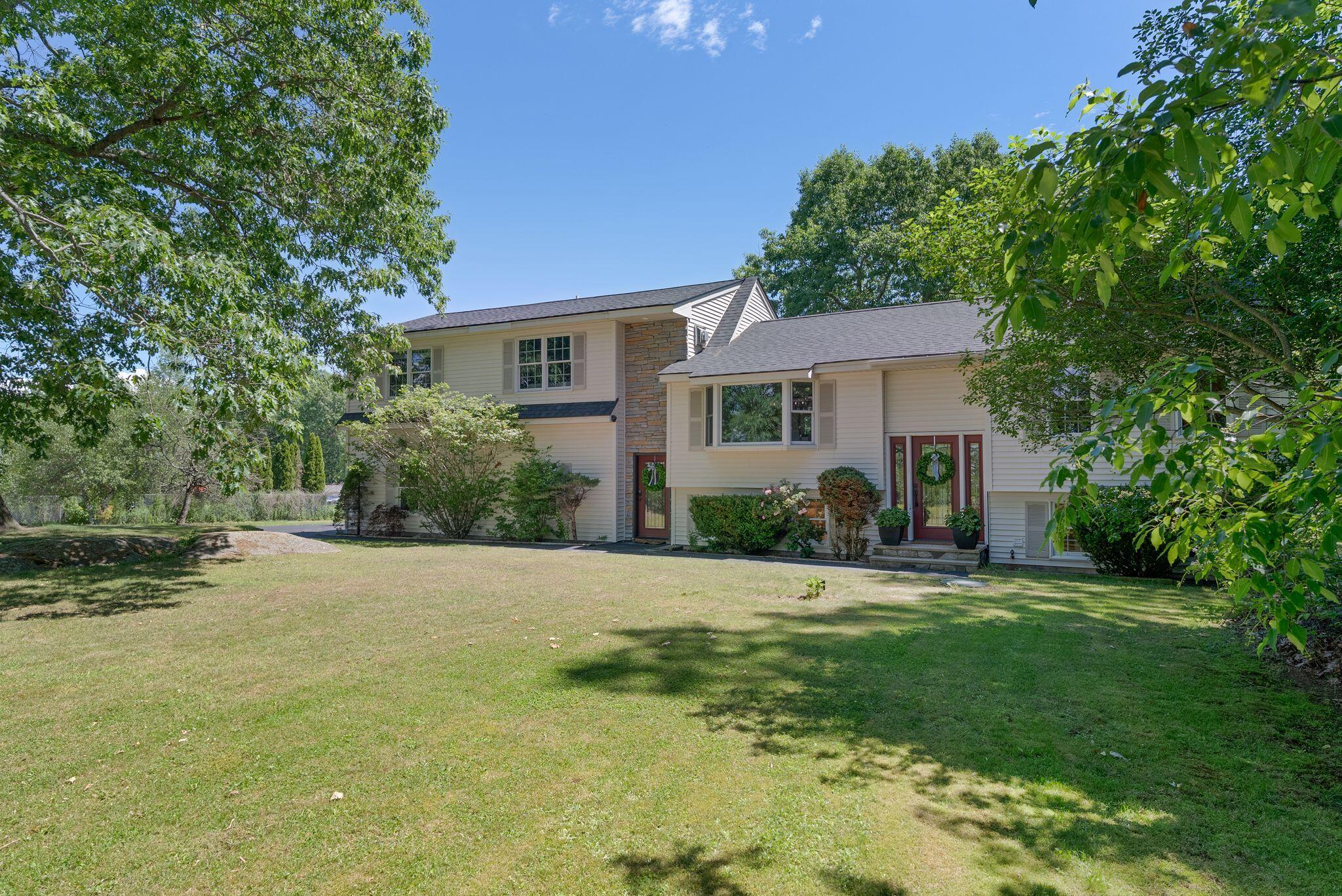 836 Old Post Road Arundel, ME 04046 - Photo 1 of 53 836 Old Post Road, Arundel