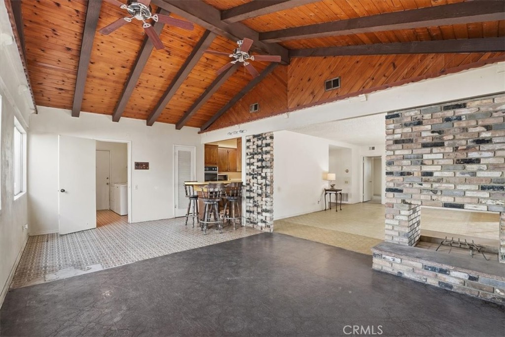 11357 Orcas Avenue Lakeview Terrace, CA 91342 - Photo 11 of 45