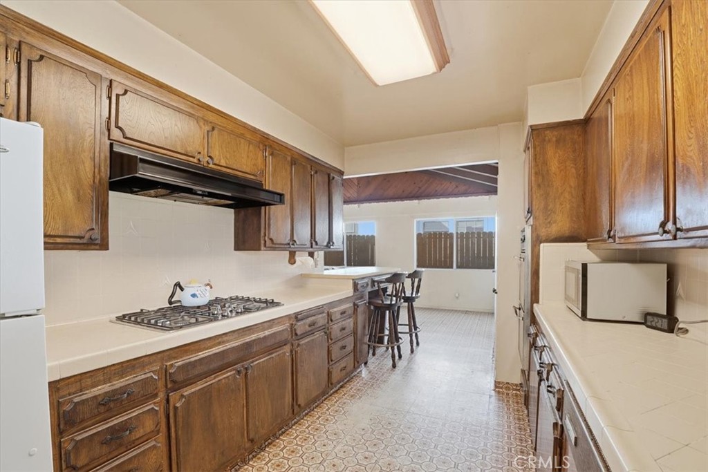 11357 Orcas Avenue Lakeview Terrace, CA 91342 - Photo 16 of 45