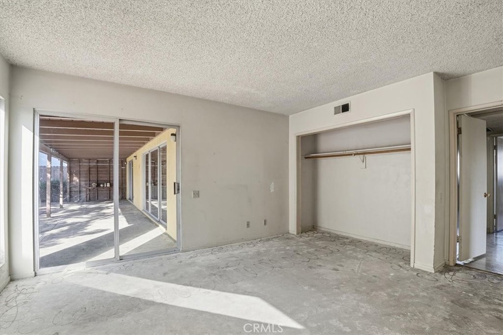 11357 Orcas Avenue Lakeview Terrace, CA 91342 - Photo 23 of 45