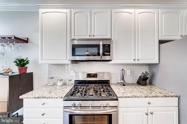 $4,000 | 947 Harrison Circle, Alexandria, VA 22304