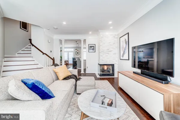 $4,000 | 947 Harrison Circle, Alexandria, VA 22304