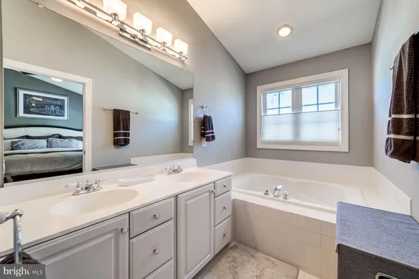 $4,000 | 947 Harrison Circle, Alexandria, VA 22304