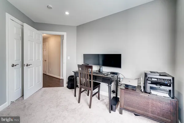 $4,000 | 947 Harrison Circle, Alexandria, VA 22304