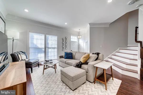 $4,000 | 947 Harrison Circle, Alexandria, VA 22304